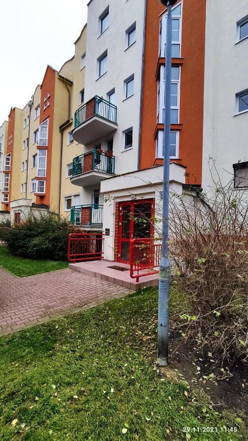 Apartamencik Super Poznań Exterior foto